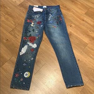 NWT Alice + Olivia High Rise Girlfriend Slim Jeans